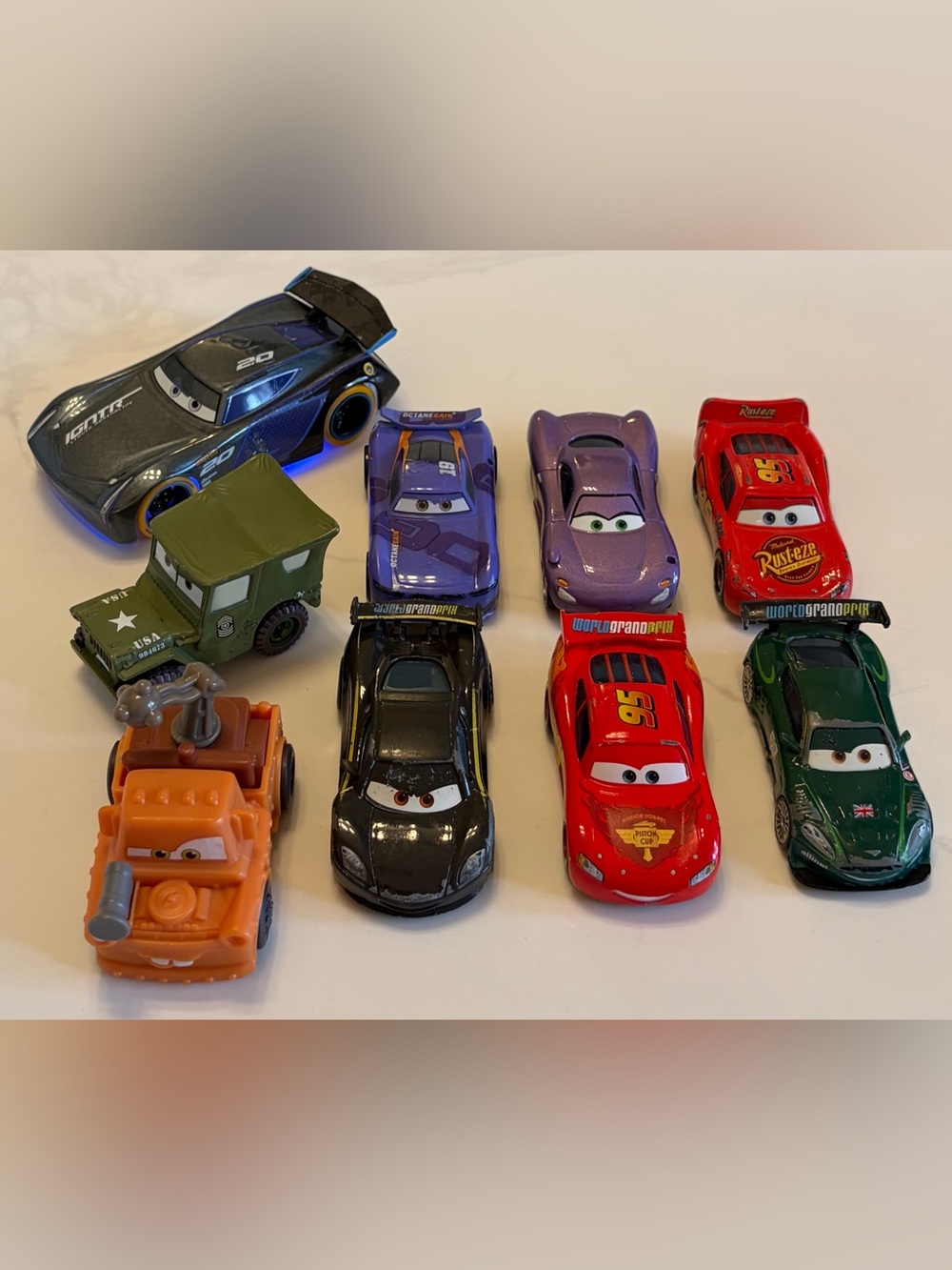 Disney Pixar Cars Lot (9)